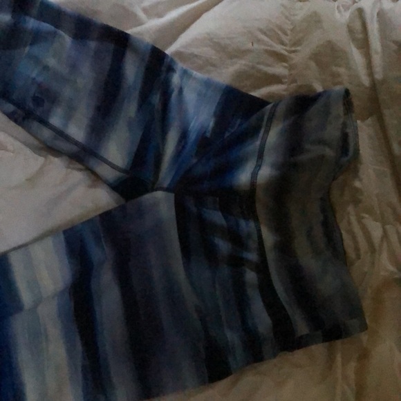 Pretty blue - Picture 2 of 3